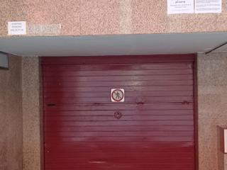 Rent Motorcycle parking in Carrer sant lluís  82. Parking moto grande gracia