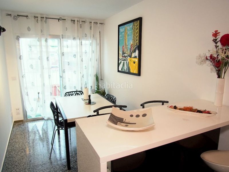 Foto 777b43d2-2807-40e6-addf-2fff1b23a962. Flat in avenida de la pau 10 in Centre-Platja Platja d´Aro