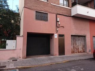 Alquiler Parking coche en Comare elisa meseguer 2. Fantástica plaza de garaje en c/ comare elisa meseguer. junto al