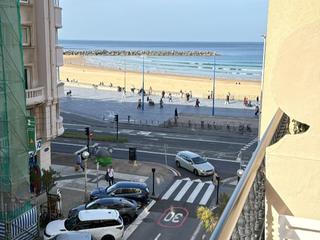 Alquiler Piso en Ralon y cajal  3. A 1 minuto de la playa