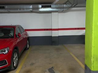 Aparcament cotxe a C/ general josep moragues 25. Garaje en venta en calle del general josep moragues, 25