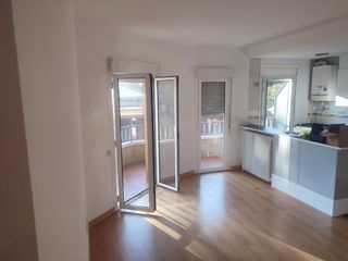 Miete Etagenwohnung in Carretera de camprodón 1. Piso alquiler st.joan de les abadesses
