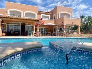 Foto 7791f480-1d75-46fa-b0c6-658228d78a15. Chalet in carrer d'azorin 3 in Jesús Santa Eulària