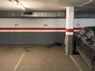 Affitto Posto auto in Miquel servet 162. Plaça d'aparcament de cotxe en lloguer
