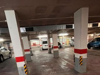 Autoparkplatz in Mossen jacint verdaguer 52