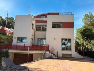 Casa a C/cirerers 21. Casa espectacular