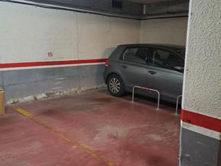 Miete Autoparkplatz in Santa elvira 1. Alquiler plaza parking  vilassar de mar