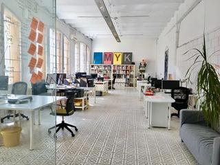 Location Bureau à Carrer de l'esglèsia 4. 4 mesas disponibles en nuestra oficina en gracia