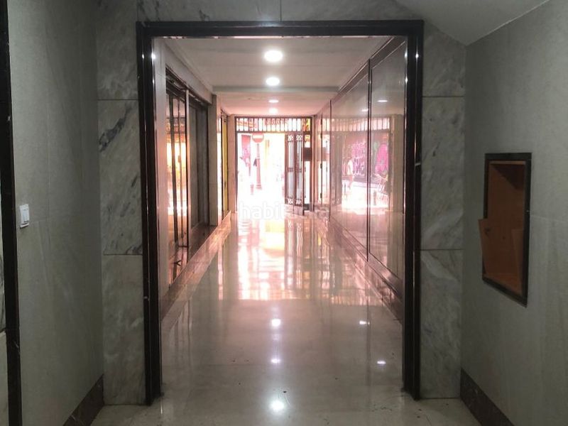 Foto ada70556-136f-427a-8d9f-7b5d30afb260. Piso en calle san juan de dios 31 amplio piso centro en Granada