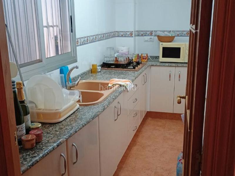 Foto 8fe3b0e7-9787-4ac4-bb4b-3fb556f4c18f. Casa en calle sevilla 55 casa baja con terraza muy grande y patio interior en Picassent