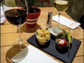 Traspàs Local Comercial a Plaça bell-lloc 2. Traspaso de vermutería icónica en el corazón de girona