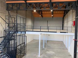 Rent Industrial building in Carrer d'anselm clavé 17