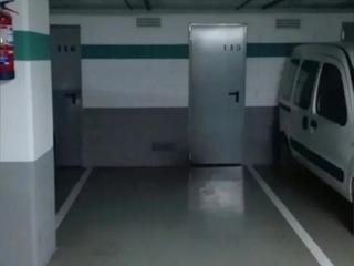 Aparcament cotxe a C/doctor arus  11. Parking + trastero