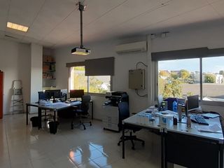 Location Bâtiment à usage industriel à Avenida generalitat  14. Oficinas+ almacen