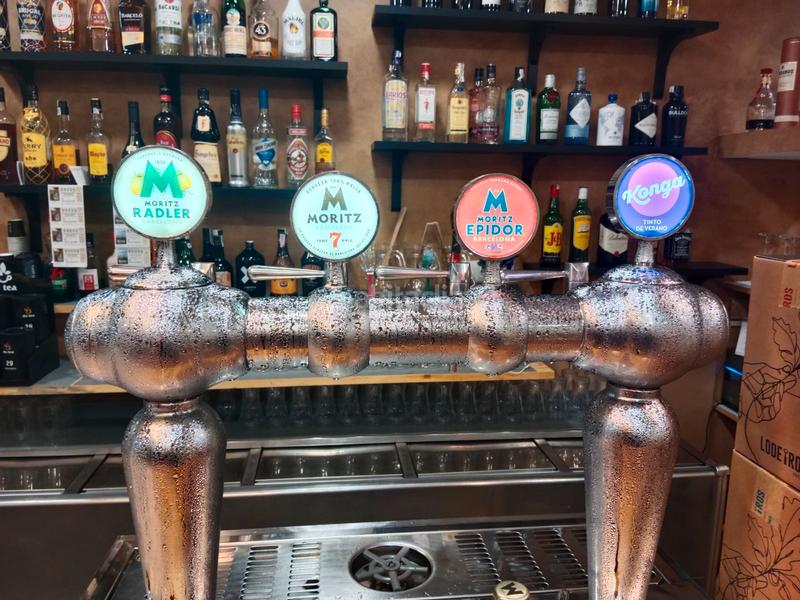 Foto 8fc8e5f1-6cc1-4ac5-83cd-f13f9efe2d4d. Traspàs local comercial a plaza 11septiembre 2 a Terrassa