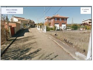 Terrain résidentiel à Calle la moral 38. Finca urbana en lorenzana, entrada por dos calles, todos los ser