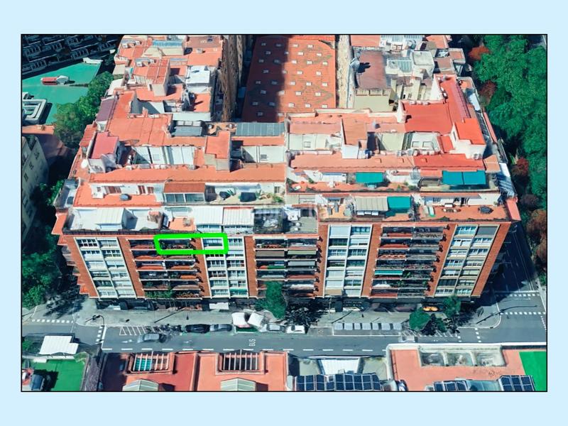 Foto ab49bd87-031c-4c30-a23d-b03b3b773c52. Piso en avinguda de sarrià 36 cálido y muy luminoso, orientación sur, perfecta forma cuadrada distribuida en 2 áreas bien diferenciadas: zona día y zona noche en Barcelona