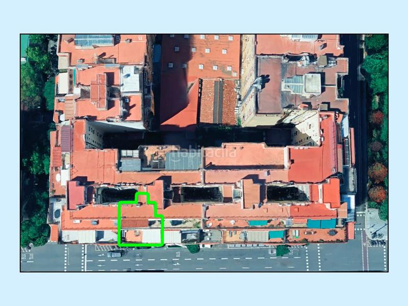 Foto e87b40aa-21a6-4e1a-9f82-2dc63b4460dc. Piso en avinguda de sarrià 36 cálido y muy luminoso, orientación sur, perfecta forma cuadrada distribuida en 2 áreas bien diferenciadas: zona día y zona noche en Barcelona