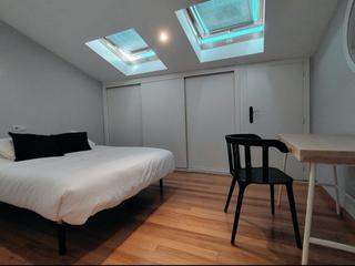 Location Attique à Margarita pardo de cela  19. Ático muy céntrico