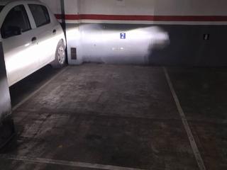 Parking voiture à Carrer de conca 85. Garaje en barrio de difícil aparcamiento
