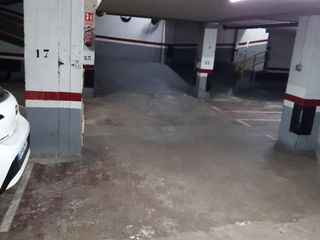 Aparcament cotxe a Aragó 403. Plaza garage en el centro