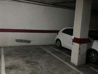 Miete Autoparkplatz in Federico garcía moliner  30. Parking en zona piscina