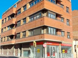 Lloguer Local Comercial a Comtat d osona/crtra roda 2. Local esquina comtat/crtra roda