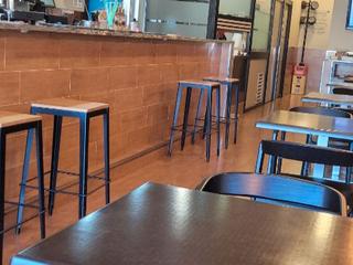 Transfer Business premise in Gran via  pau casals 247. Se traspasa restaurante