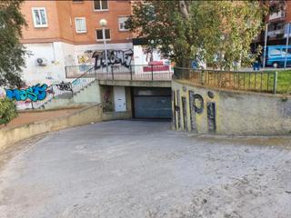 Aparcament cotxe a Avenida catalunya  89. Plaza de parquing en venta