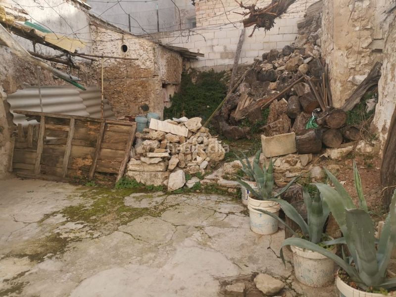 Foto afb8a278-830b-480b-8709-c579bf99fd99. House in calle cárcel 9 in Huelma
