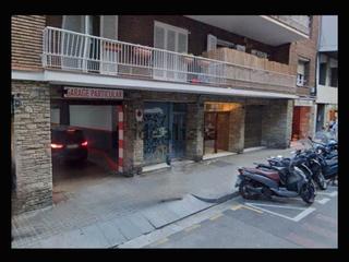Aparcament cotxe a Padua 93. Plaza parking en zona con poca oferta