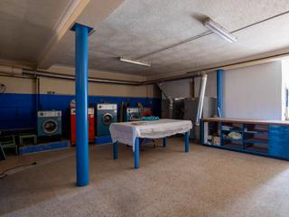 Business premise in Avda.montgó 62. Local en venta a 50 mts de la playa del riells