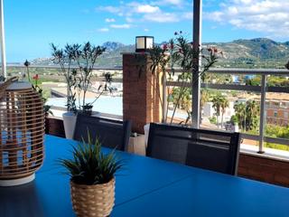Miete Dachwohnung in Carrer santa bàrbara 29. Ático dúplex con amplias terrazas a 8km de la playa