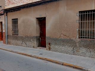 Casa a Francisco juan follana  67. Buena ubicación