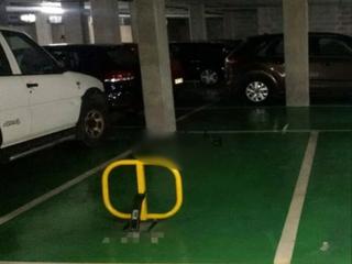 Lloguer Aparcament cotxe a Laurea miro 244. Plaza parking mediana/grande