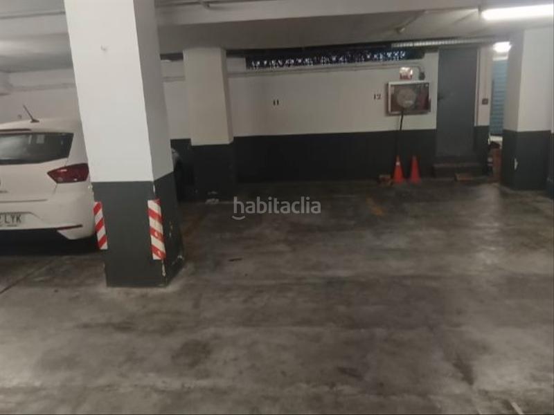 Foto 3932242f-6b9a-4b0c-8ab3-fe6207e0ff15. Alquiler parking coche en latrilla 2 plaza aparcamiento en Badalona