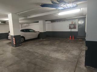 Miete Autoparkplatz in Latrilla 2. Plaza aparcamiento badalona