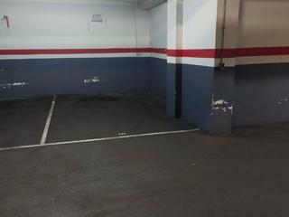 Miete Autoparkplatz in Casanovas  52. Plaza para coche mediano en alquiler