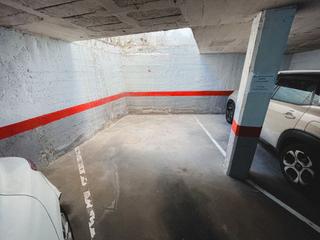 Posto auto in Francesc macia 30. Plaza de parking en venta en francesc macià 30