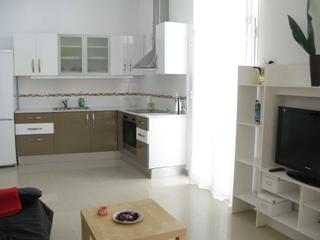Location Appartement à Feduchy 20. Piso amueblado con ascensor