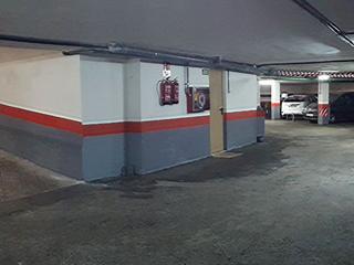 Location Parking voiture à Travesía doctor bastos 3. Ofrerzco plaza de garaje en alquiler