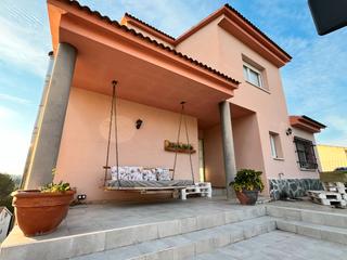Haus in Carrer de can fosalba 21. Gran casa en esparreguera