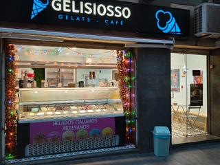 Transfer Business premise in Carrer de josep anselm clavé 1. Heladería cafetería