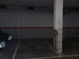 Affitto Posto auto in Antoni puigblanc 45. Parquing en comunitat tranquil·la