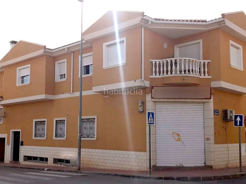 Foto dc635562-9577-43b7-b0d0-5d5d26a5b3be. Dúplex en avenida manuel machado 57 casa grande en barrio san antonio con bajo comercial y oficina en Molina de Segura