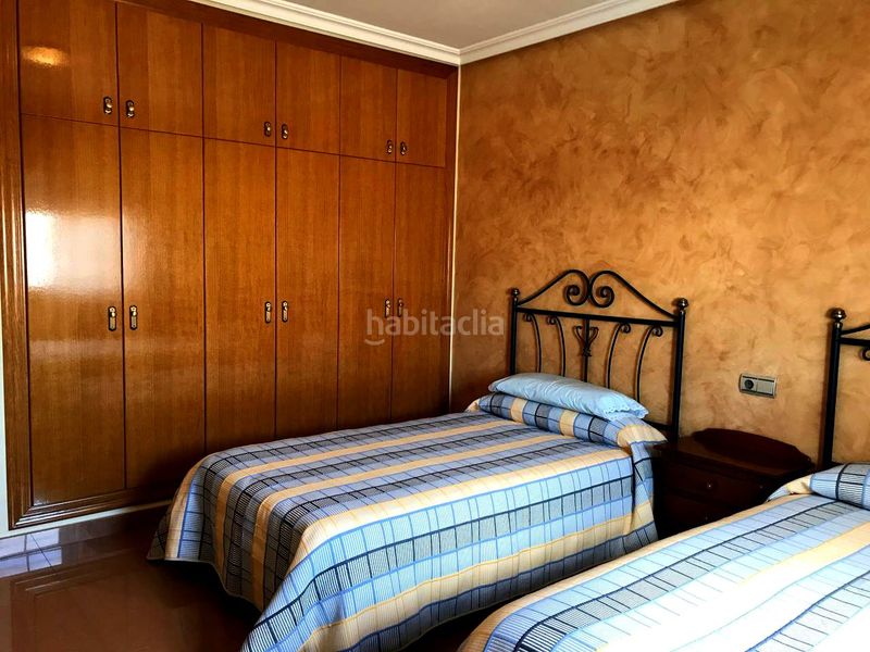 Foto ea9960af-5c35-4eb7-9ba0-4abd2e153705. Dúplex en avenida manuel machado 57 casa grande en barrio san antonio con bajo comercial y oficina en Molina de Segura