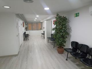 Lloguer Oficina a Rutlla 48-50. Oficina despatx en llloguer