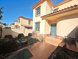 Casa aparellada a Urbanización azucena residencial 92. Urbanización azucena residencial ¡impresionante casa de 3 planta