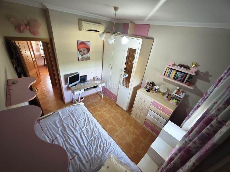 Foto 00bf0f16-2ac2-4e65-b486-550d9035c545. Casa pareada en urbanización azucena residencial 92 urbanización azucena residencial ¡impresionante casa de 3 plantas ! en Mairena del Alcor
