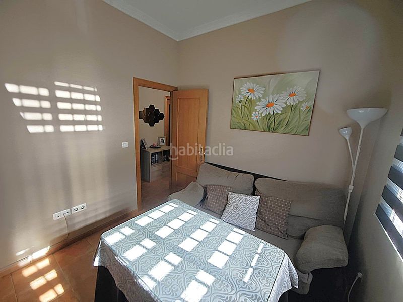 Foto ec89005a-b741-4992-a44b-3b066e35481e. Casa pareada en urbanización azucena residencial 92 urbanización azucena residencial ¡impresionante casa de 3 plantas ! en Mairena del Alcor